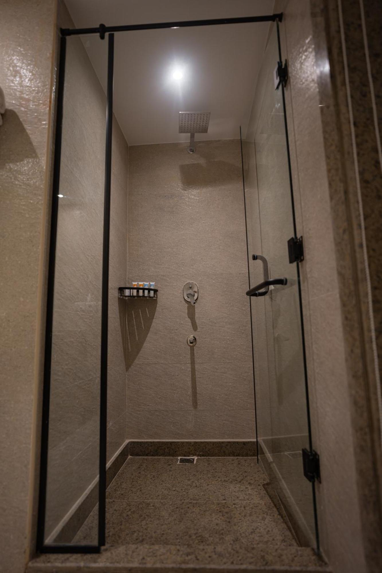 New Pyramid Front Hotel Al Kawm al Akhdar Ngoại thất bức ảnh